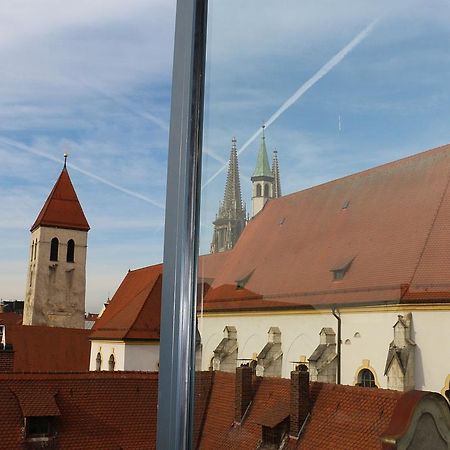 Ferienwohnung "Karmeliten Am Dom" Regensburg Buitenkant foto